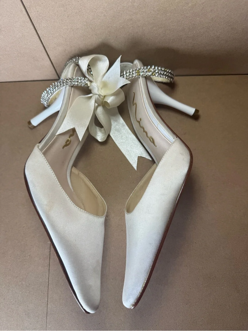 Nina White Satin Leather Pumps Heels Bow Rhinestone Ankle Wrap Size 6.5 6 1/2